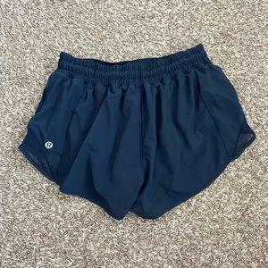 Hotty hot 2.5 inch shorts